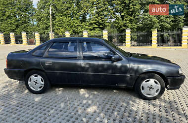 Седан Opel Vectra 1990 в 