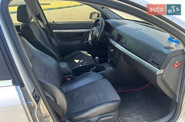 Лифтбек Opel Vectra 2003 в 