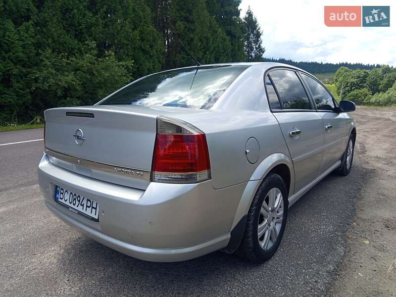 Седан Opel Vectra 2006 в Турці