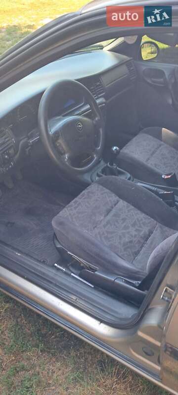 Универсал Opel Vectra 1997 в Киеве