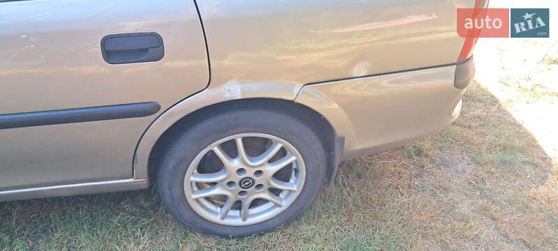 Универсал Opel Vectra 1997 в Киеве