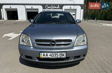 Седан Opel Vectra 2004 в 
