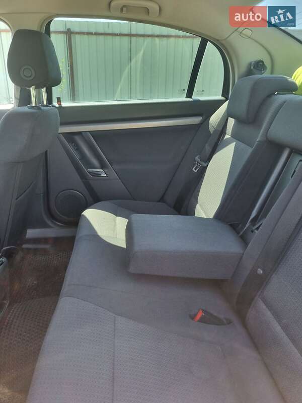 Седан Opel Vectra 2007 в Броварах