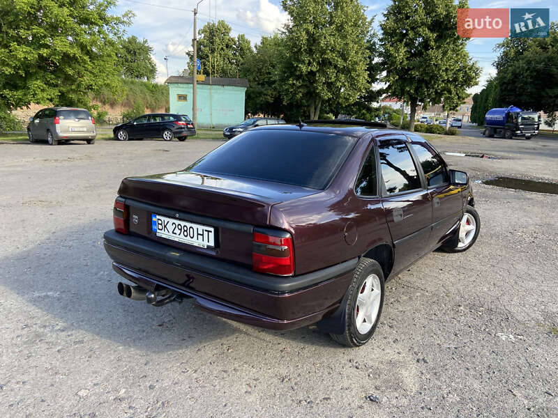 Седан Opel Vectra 1994 в Дубно
