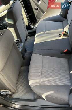 Седан Opel Vectra 2004 в 