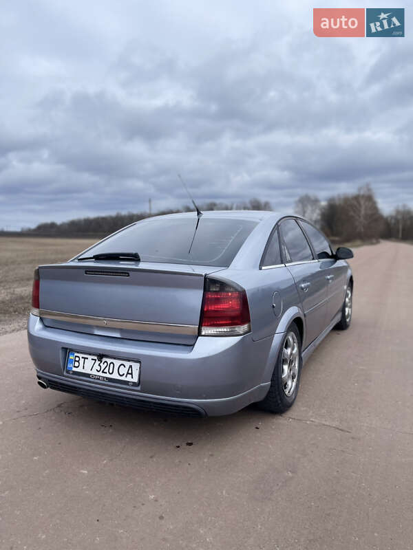 Лифтбек Opel Vectra 2003 в Кролевце