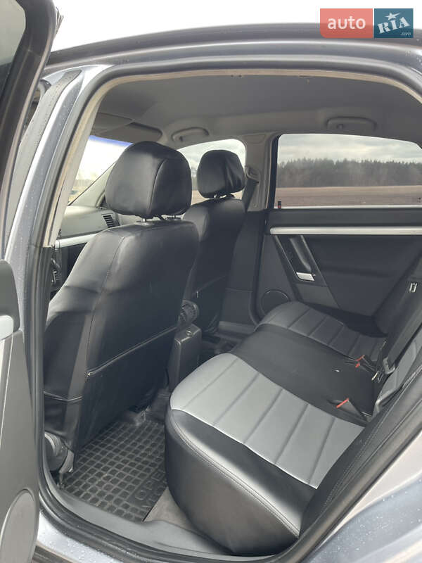 Лифтбек Opel Vectra 2003 в Кролевце