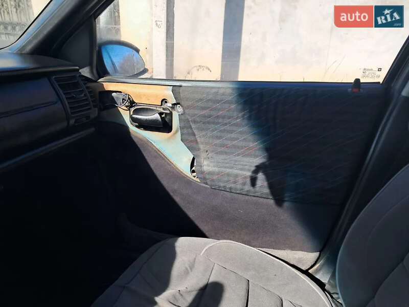 Лифтбек Opel Vectra 1996 в Одессе