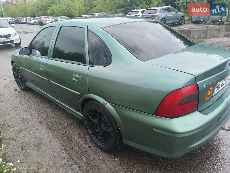 Седан Opel Vectra 2000 в Луцке