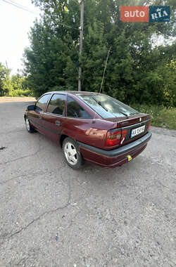 Лифтбек Opel Vectra 1995 в 