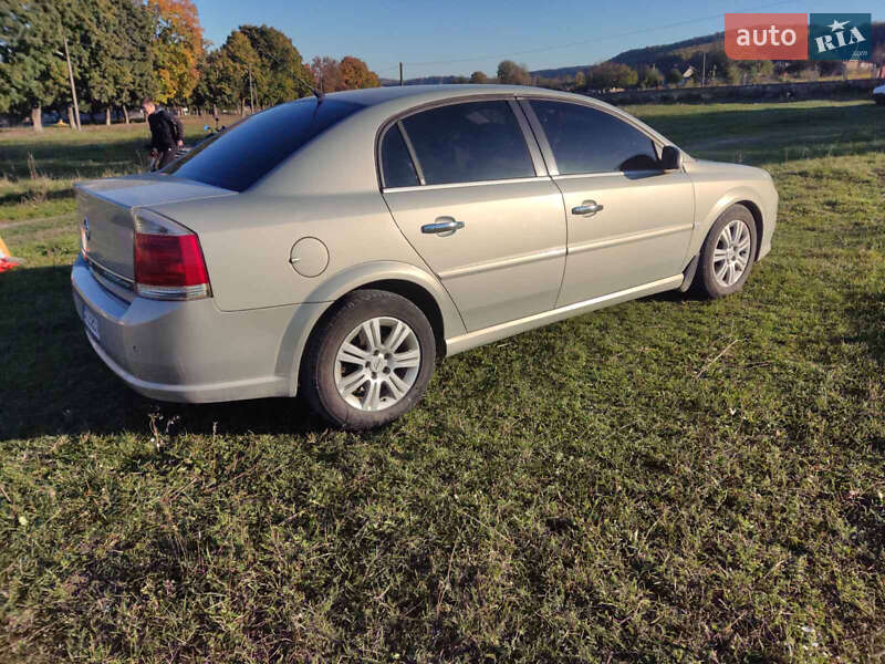 Седан Opel Vectra 2006 в Кадубовцах