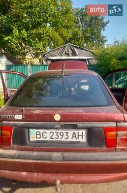 Лифтбек Opel Vectra 1995 в Обухове