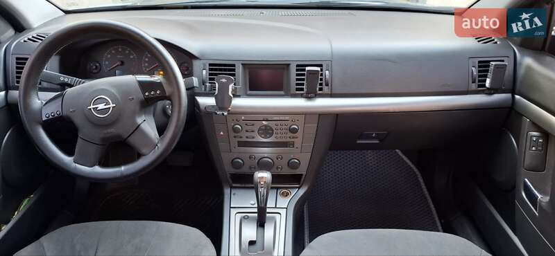 Седан Opel Vectra 2002 в Днепре