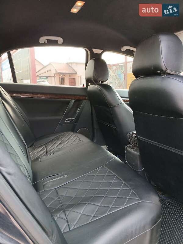 Седан Opel Vectra 2004 в Сокалі