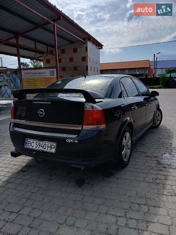 Седан Opel Vectra 2004 в Сокалі