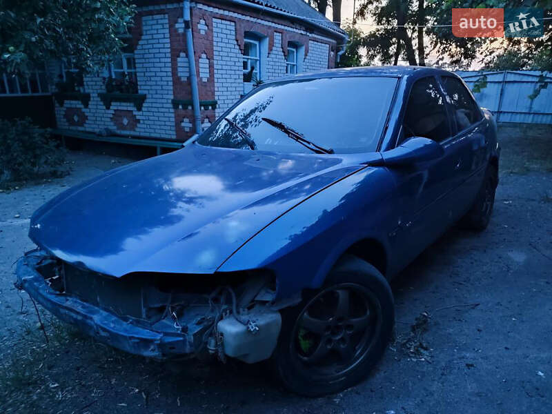 Седан Opel Vectra 1997 в Гайсину