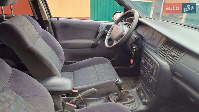 Лифтбек Opel Vectra 1998 в Жашкове