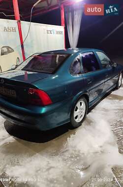 Седан Opel Vectra 2000 в 