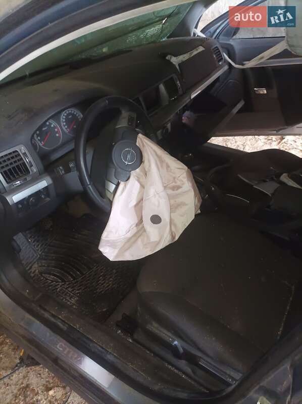 Універсал Opel Vectra 2006 в Макарові