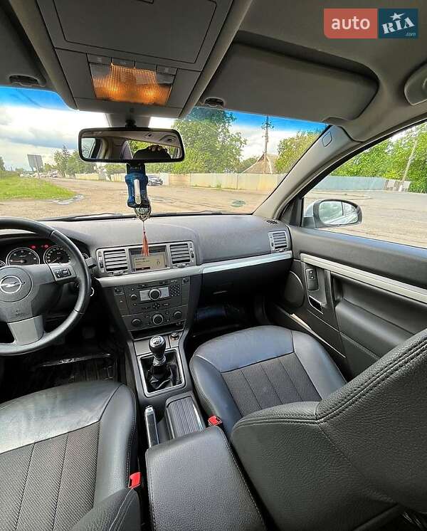 Универсал Opel Vectra 2007 в Кегичевке