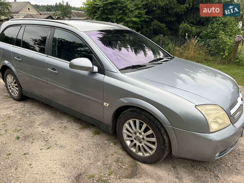 Универсал Opel Vectra 2004 в Буске