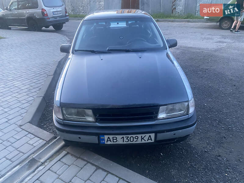 Седан Opel Vectra 1990 в Виннице фото 5 Седан Opel Vectra 1990 в Виннице