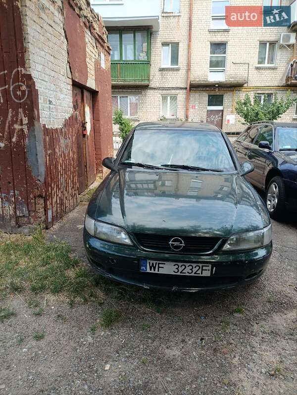 Лифтбек Opel Vectra 1998 в Киеве
