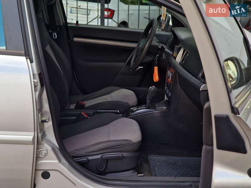 Универсал Opel Vectra 2005 в Одессе