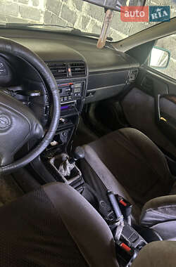 Седан Opel Vectra 1995 в Долине