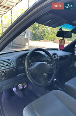 Седан Opel Vectra 1989 в 