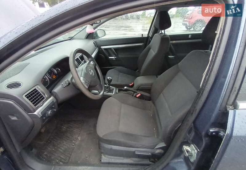 Универсал Opel Vectra 2005 в Львове