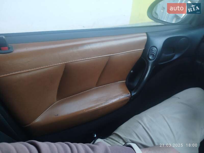 Универсал Opel Vectra 1998 в Киеве