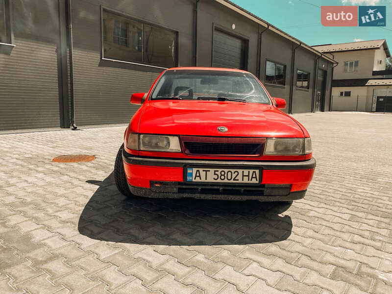 Седан Opel Vectra 1990 в Ивано-Франковске