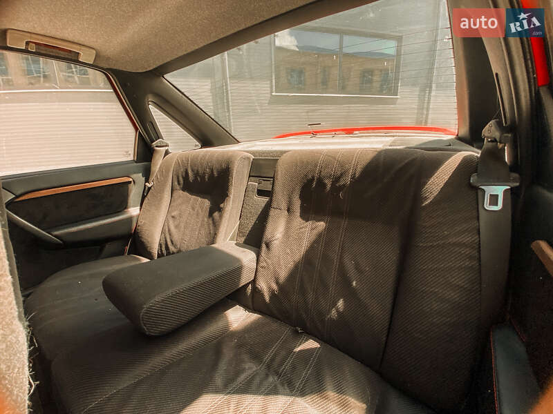 Седан Opel Vectra 1990 в Ивано-Франковске