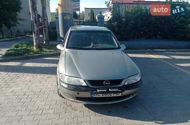 Ліфтбек Opel Vectra 1997 в Львові
