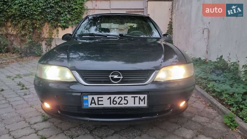 Седан Opel Vectra 2001 в Дніпрі