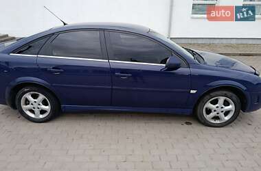 Седан Opel Vectra 2004 в 