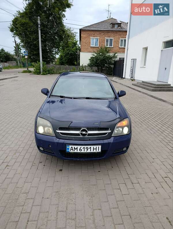 Седан Opel Vectra 2004 в Житомирі