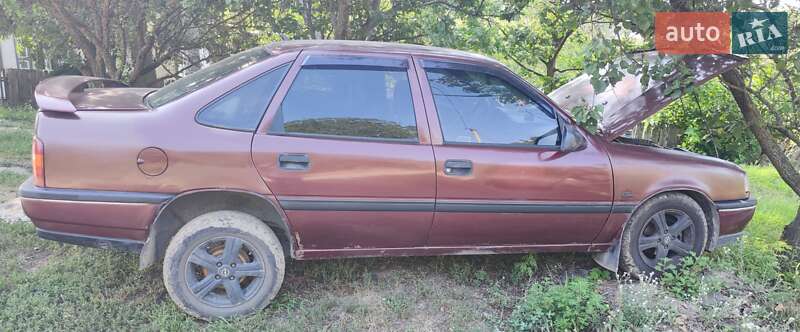 Седан Opel Vectra 1991 в Полтаві