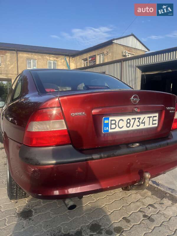 Седан Opel Vectra 1998 в Львові