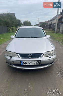 Универсал Opel Vectra 2001 в Сарнах