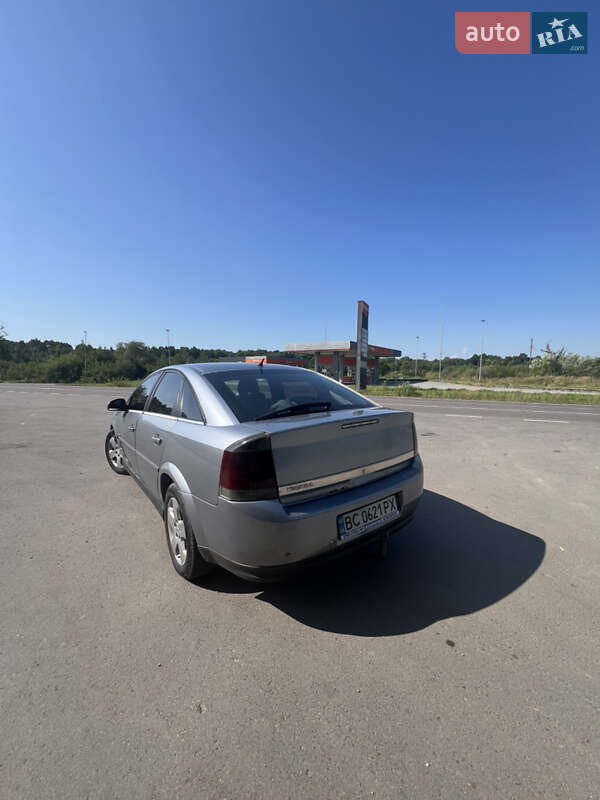 Лифтбек Opel Vectra 2004 в Ивано-Франковске