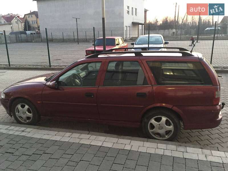 Універсал Opel Vectra 1999 в Івано-Франківську