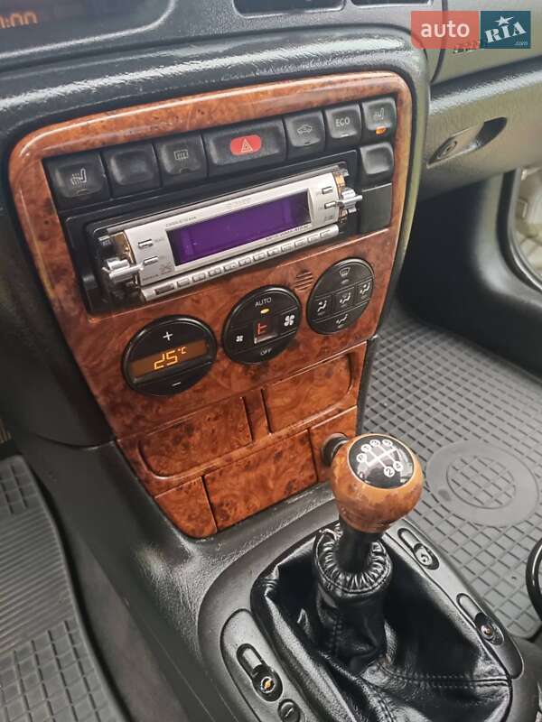 Седан Opel Vectra 1998 в Рогатине