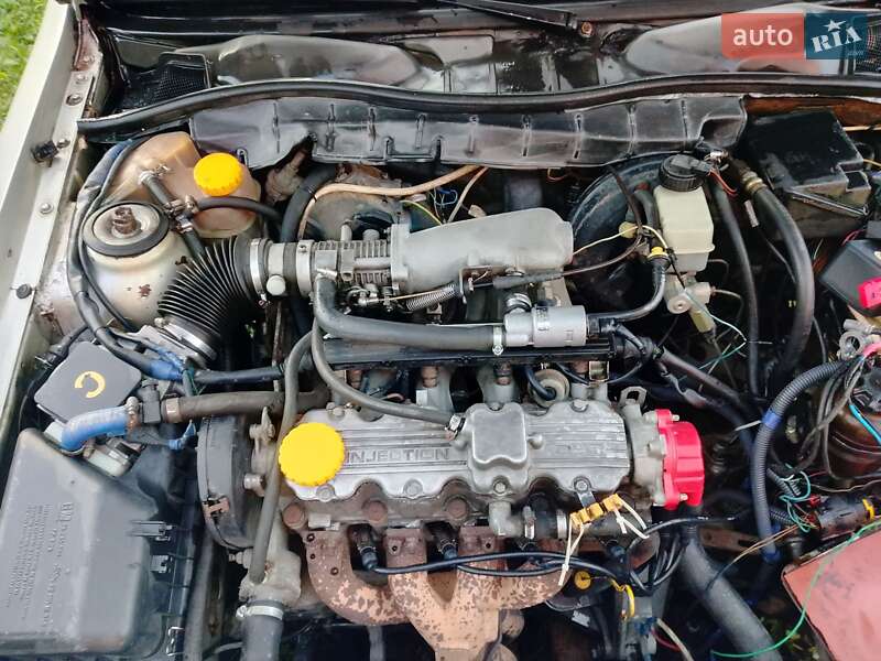 Седан Opel Vectra 1989 в Дубно фото 4 Седан Opel Vectra 1989 в Дубно