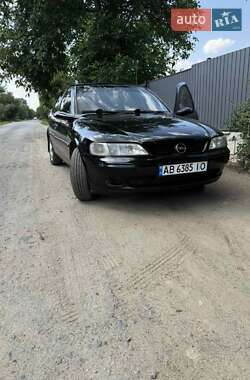 Седан Opel Vectra 1998 в Брацлаві