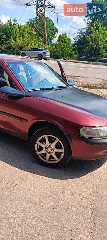 Седан Opel Vectra 1997 в Чернігові