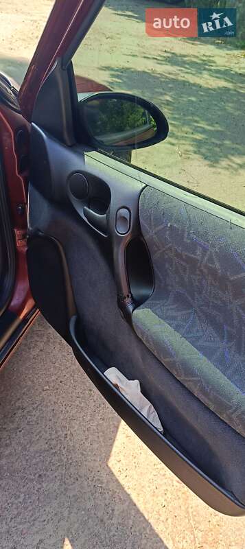 Седан Opel Vectra 1997 в Чернігові