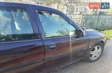 Седан Opel Vectra 1996 в 