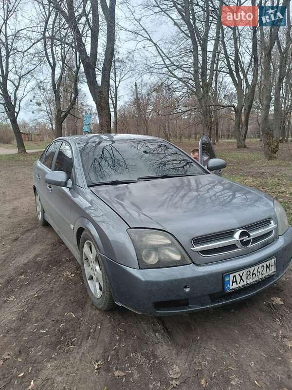 Лифтбек Opel Vectra 2002 в Чугуеве